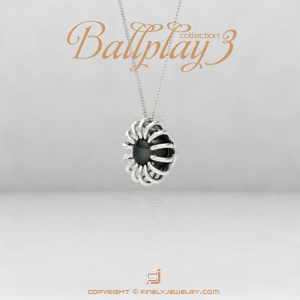 Pendant Ballplay 3 White Gold